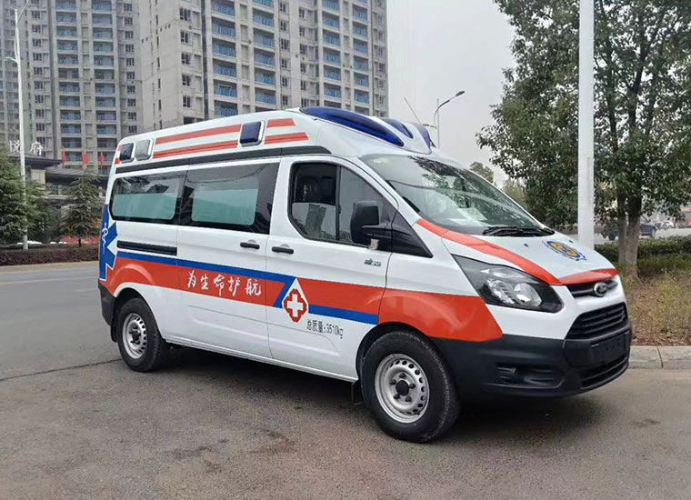 福特V362新全顺救护车(中轴中顶)